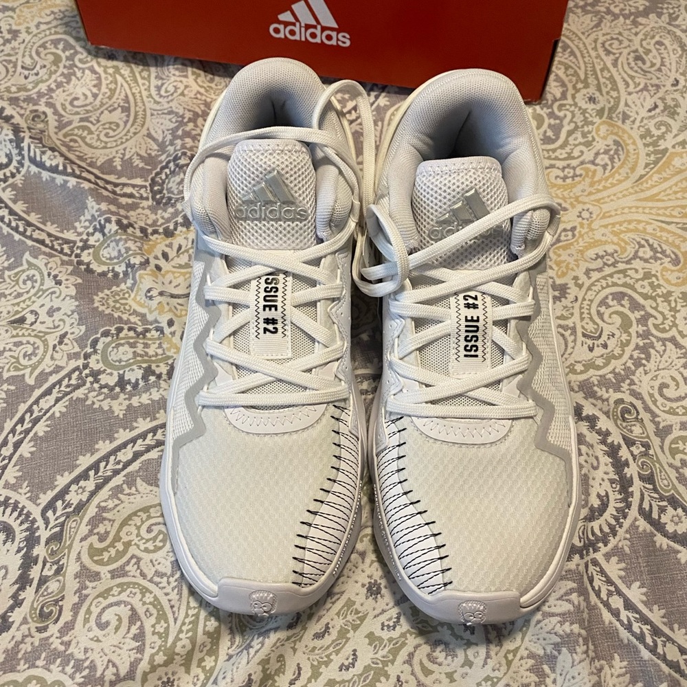 NWT adidas D.O.N Issue 2